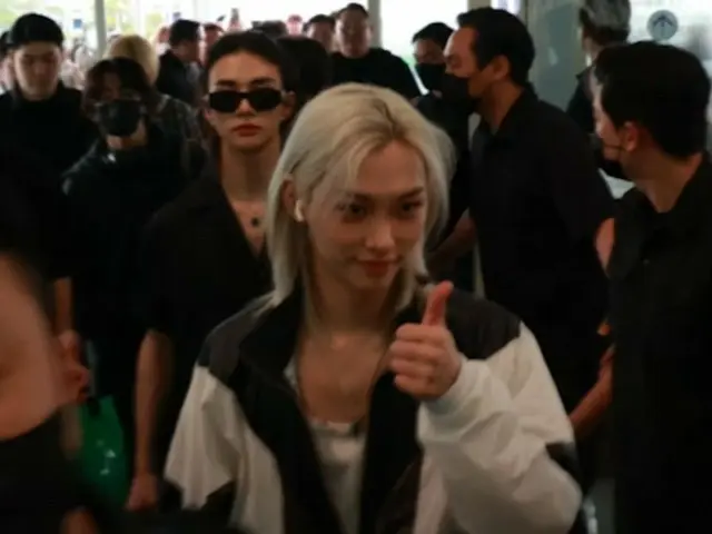 Stray Kids 启程前往意大利，在仁川国际机场的音乐节上表演