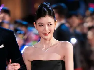 演员金宥贞和魅力四射的白雅珍……迷人的视觉效果