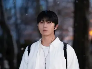 朴叙俊散发着真实男友的气质……《明天会不一样》爆红网络