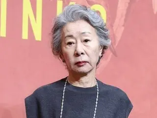 女演员尹汝贞突然承认其长子是同性恋，引发韩国民众支持