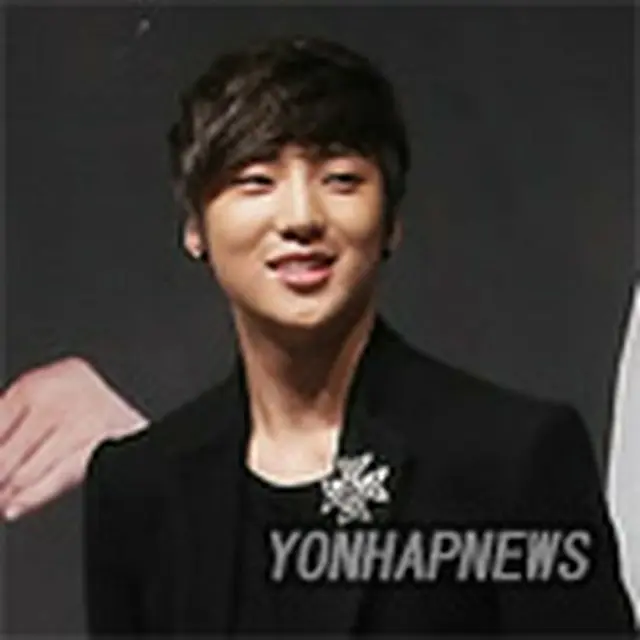 Kang SeungYoon