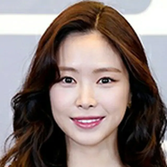 Son Na Eun