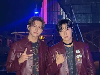 东方神起身穿皮夹克炫耀皇室风范……“SMTOWN LIVE 2025”落幕