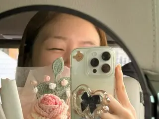 Bang Mina (Girl's Day) 夸耀她从♥ On Ju Wan 收到的花...“我当时很感激，现在也很感激”