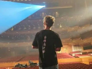 东方神起昌珉爱知演唱会第二天心动不已……背影展现对粉丝的深情