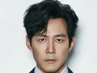 演员李政宰捐赠1100万韩元，为弱势年轻女性提供卫生用品。