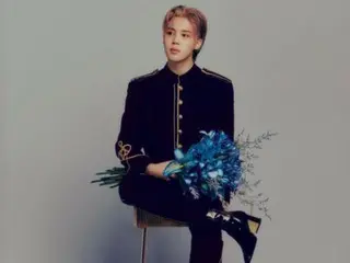 防弹少年团成员JIMIN在巴西颁奖典礼上连续第三年获得“国际男艺人”奖。